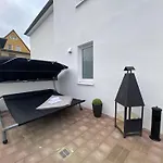 Royal Ocean Mit Sauna, Spielekonsole Und Whirlpool *