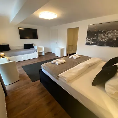 Royal Ocean Mit Sauna, Spielekonsole Und Whirlpool * Rostock