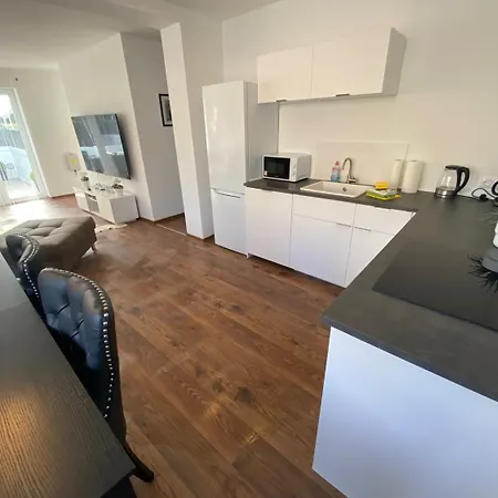 Royal Ocean Mit Sauna, Spielekonsole Und Whirlpool *