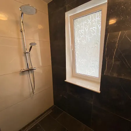 Feriehus Royal Ocean Mit Sauna, Spielekonsole Und Whirlpool Rostock